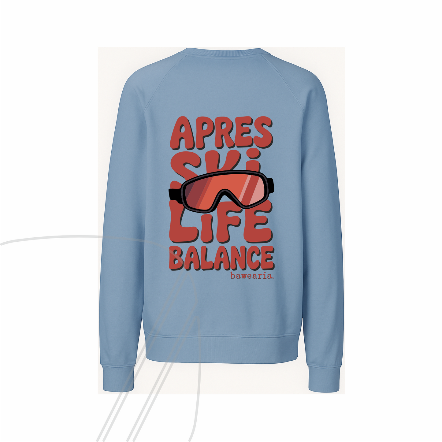Rückansicht eines blau bawearia Sweatshirts mit dem großen roten Rückenprint "APRES SKI LIFE BALANCE" und Skibrillen-Motiv.