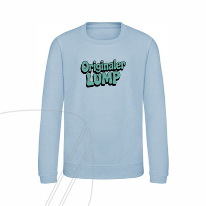 Vorderseite eines blauen Kinder-Sweatshirts mit dem gelben Retro-Schriftzug "Originaler LUMP" und kleinen Gänseblümchen auf der Brust