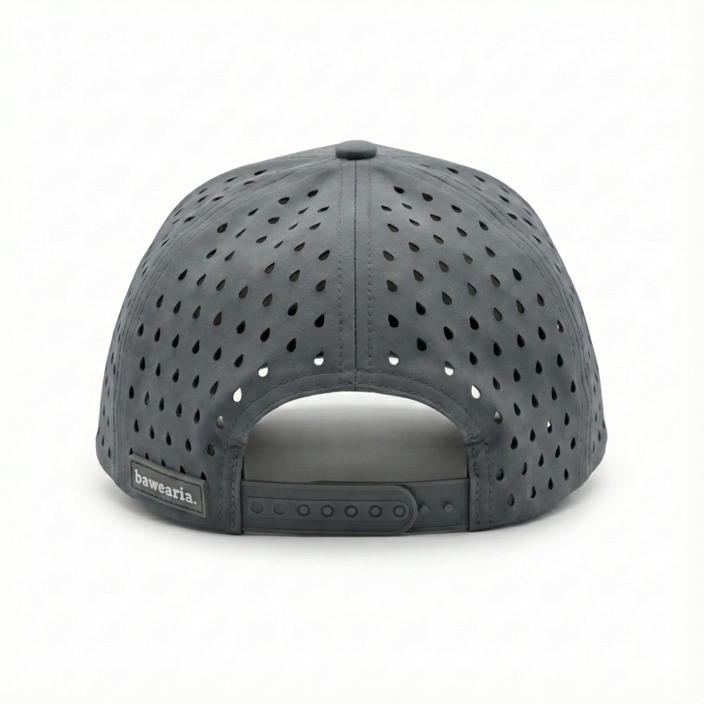 Rückansicht der grauen bawearia Cap mit Snapback-Verschluss, Gummilabel und vollflächiger Perforierung für maximale Belüftung.