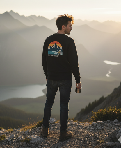 Unisex Sweater - bawearia. Bergliebe